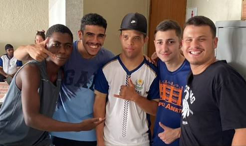 Participação na Ação social na APAE de Leopildina